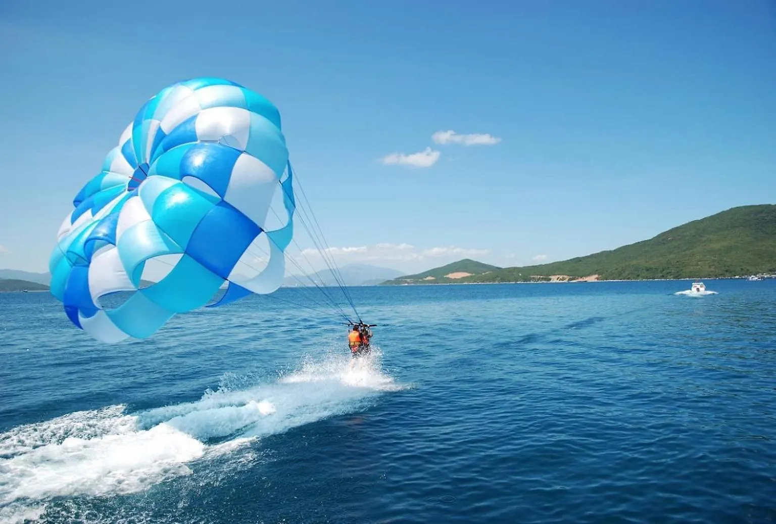 Diamond Bay Hotel Nha Trang 5*,