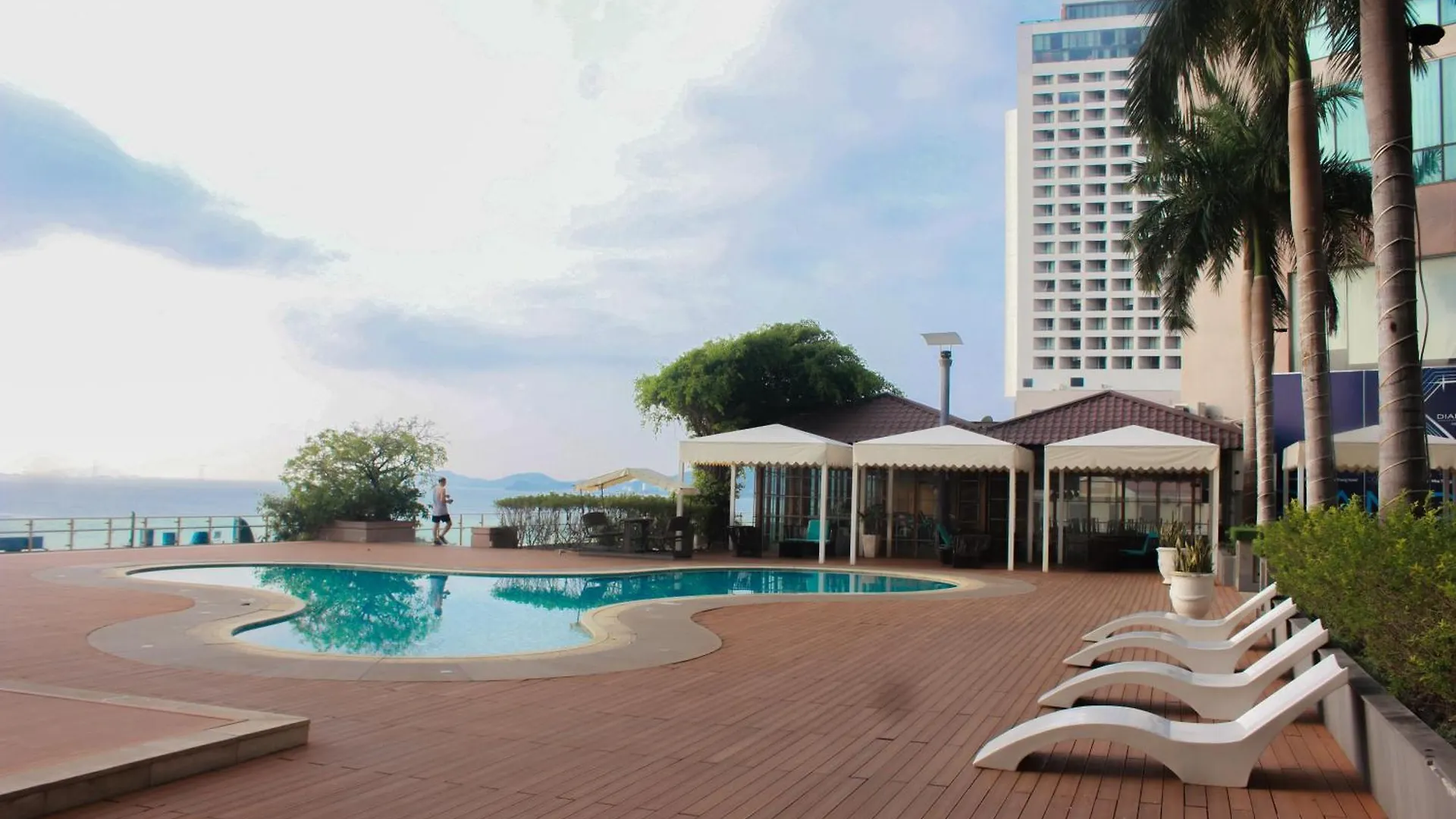 Diamond Bay Hotel Nha Trang 5*,  Vietnam