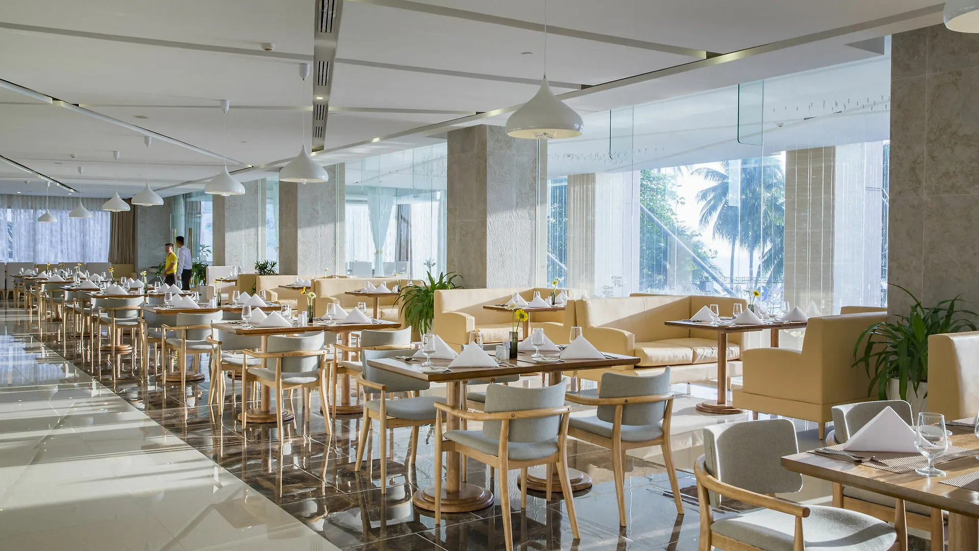 Diamond Bay Hotel Nha Trang